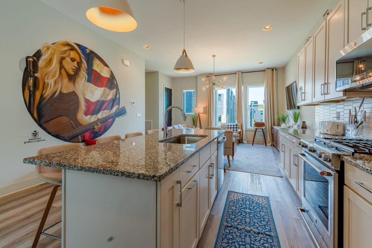 Carrie Underwood'S East Side Rooftop Game Room 纳什维尔 外观 照片